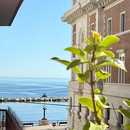 Spalato Seaview Апартаменты Бари